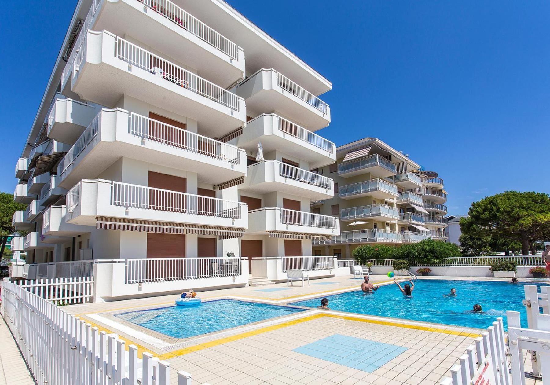 Nautilus Apartment *